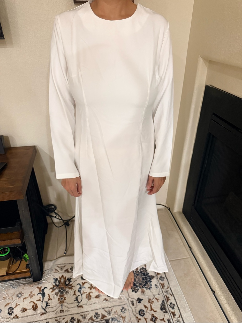 Elegant White Long-Sleeve Maxi Dress
